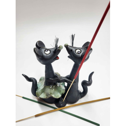 Handcrafted Glazed Clay Dancing Mice Incense Holder – molinuke.lt