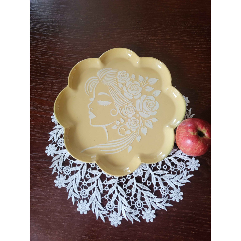 “Clay Dream” – Handmade Flower‑Shaped Platelet “Clay Dream” – Handmade Flower‑Shaped Platelet