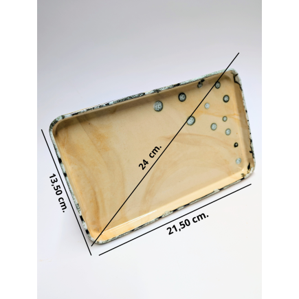 Rankų darbo spalvoto molio padėkliukas – dekoratyvus aksesuaras